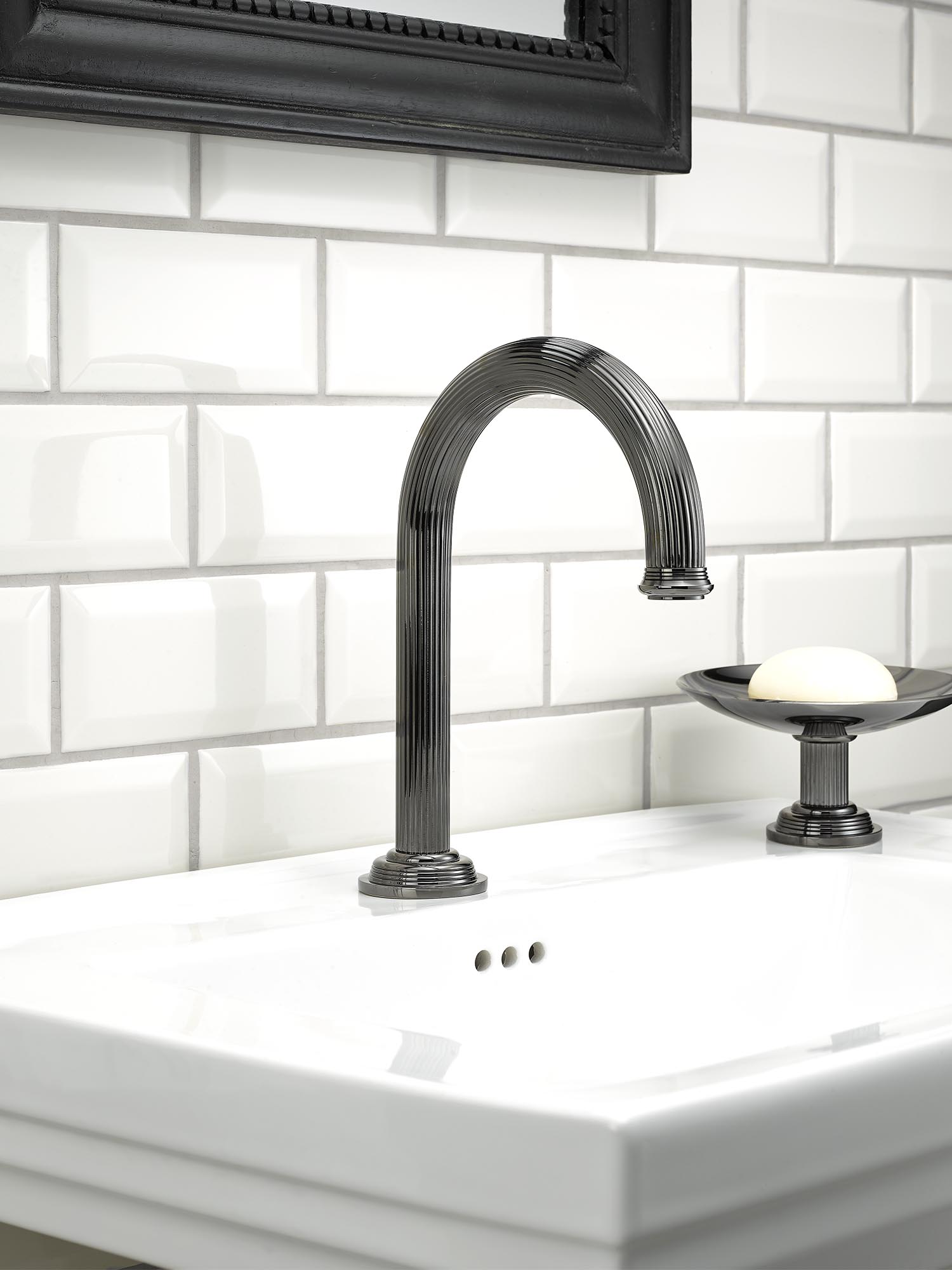 Grand central Black Onyx with lever handles | U9N — Collections — THG